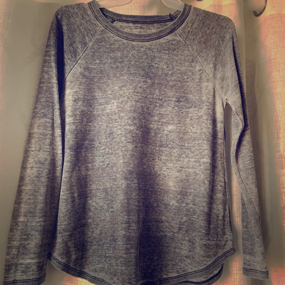 AE long sleeve tee